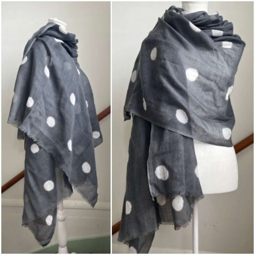 Galeries Lafayette Scarf Gray White Polka Dot Wool Frayed Fringe Wrap Shawl‎